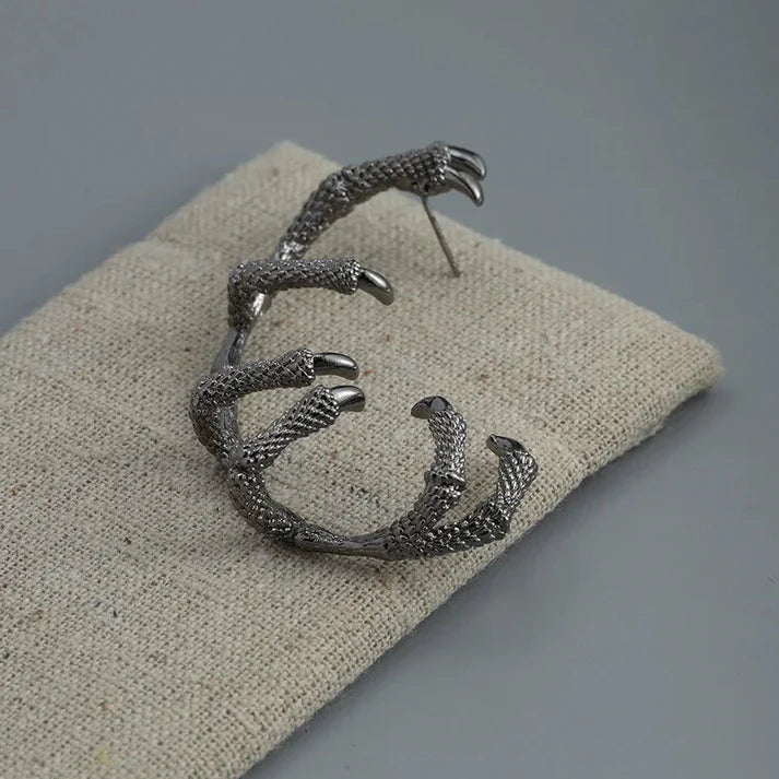 MEDINÉ — Dragon Talon Earring