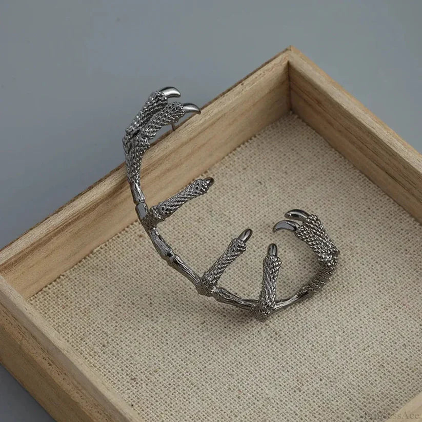 MEDINÉ — Dragon Talon Earring